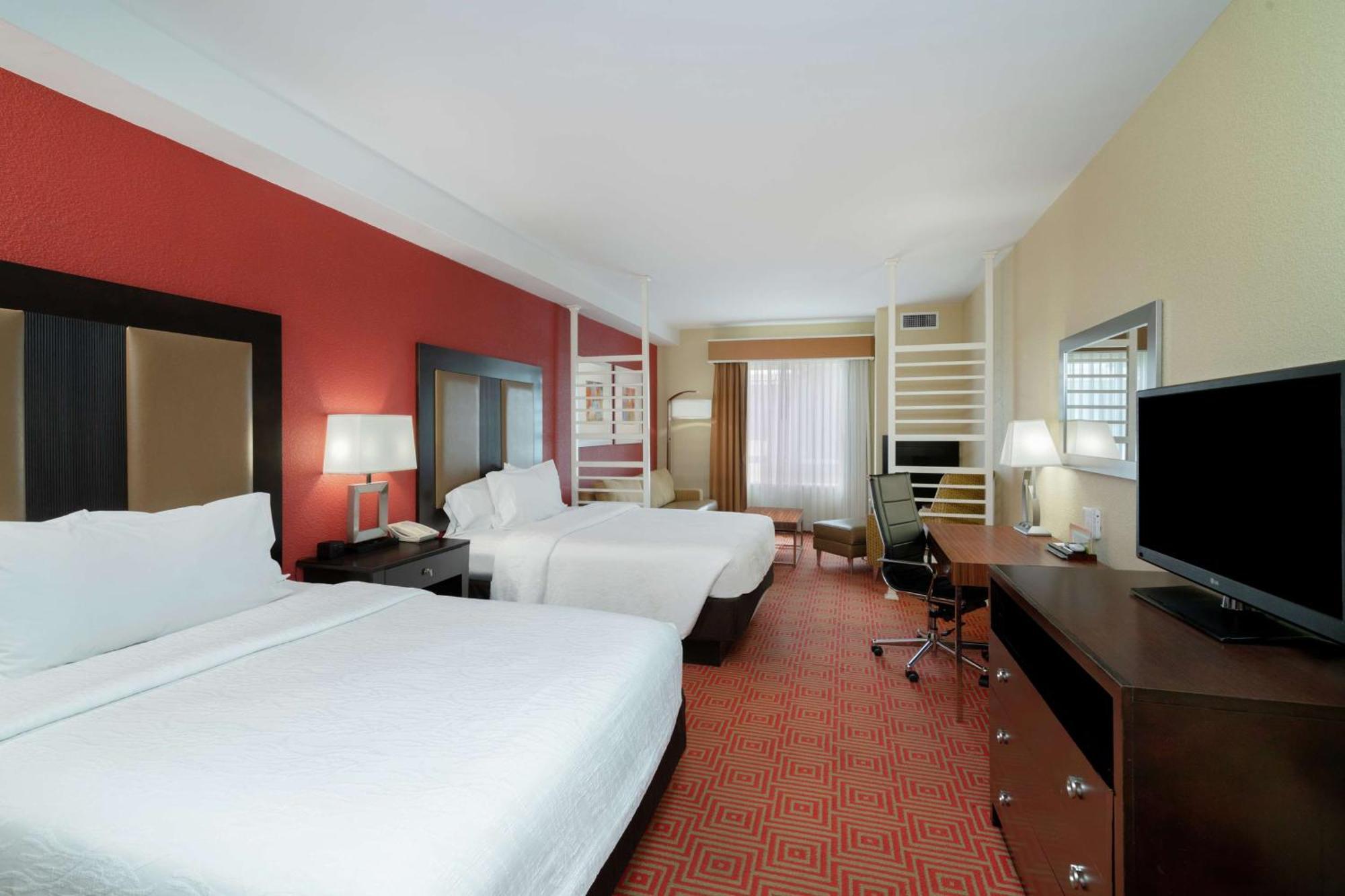 Hilton Garden Inn Dalton Bagian luar foto