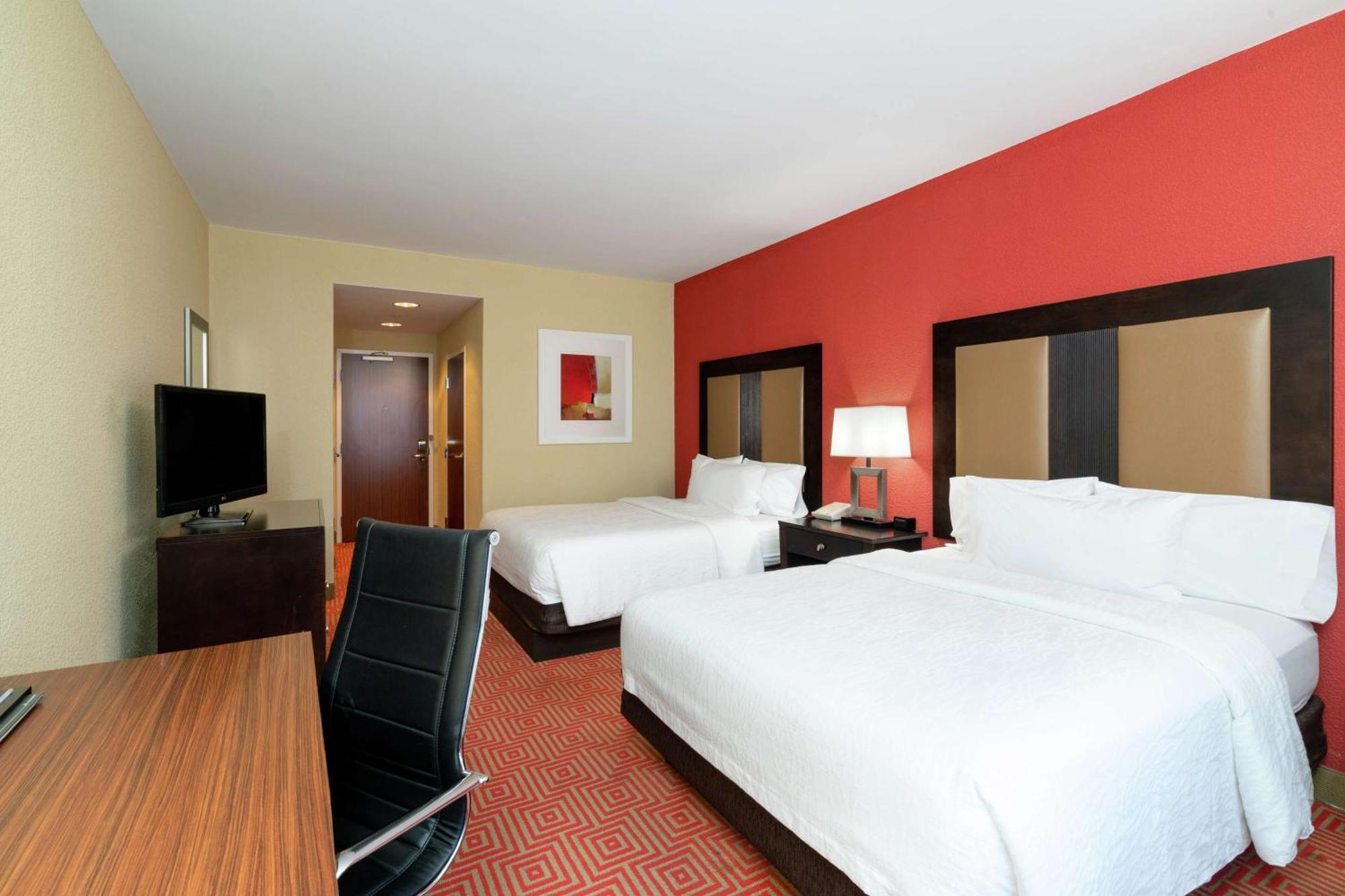 Hilton Garden Inn Dalton Bagian luar foto
