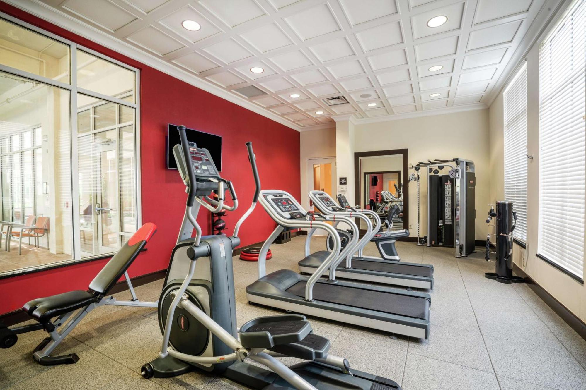 Hilton Garden Inn Dalton Bagian luar foto